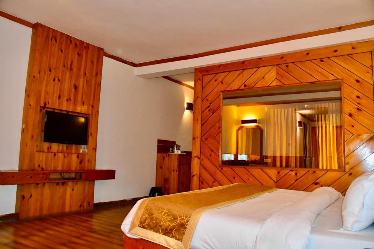 The Whispering Inn Resort And Bar Manāli Buitenkant foto