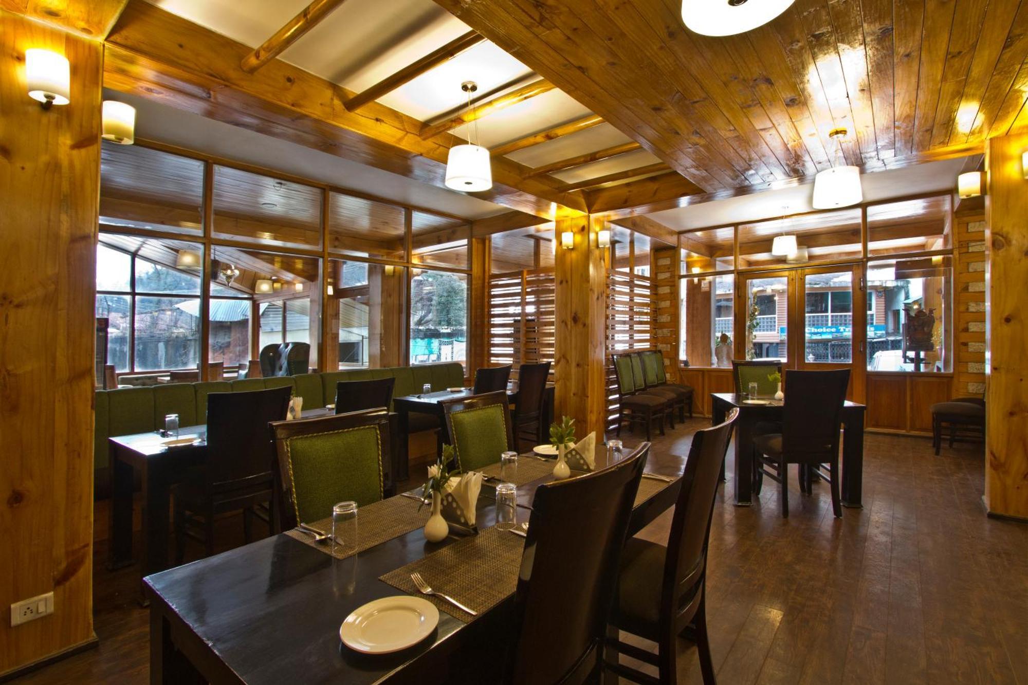 The Whispering Inn Resort And Bar Manāli Buitenkant foto