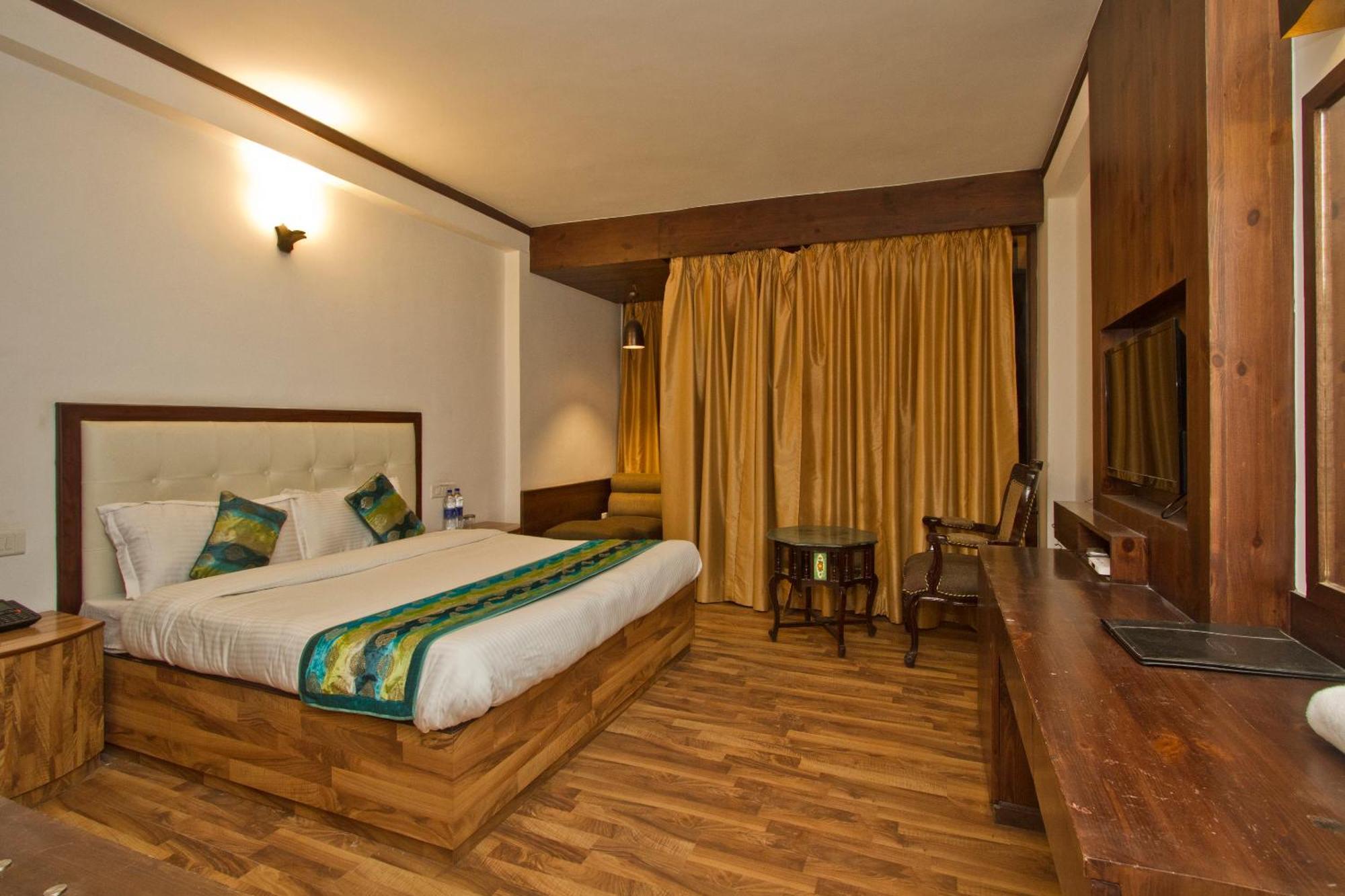 The Whispering Inn Resort And Bar Manāli Buitenkant foto