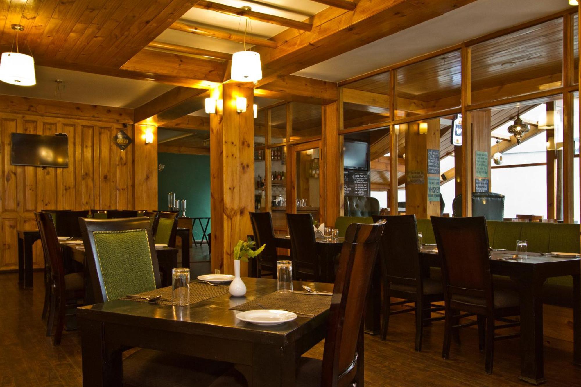 The Whispering Inn Resort And Bar Manāli Buitenkant foto